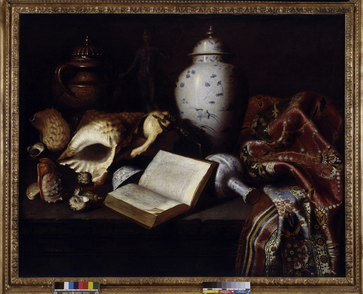 China vasos, conchas, bronzes antigos, livros e tapetes (óleo sobre tela) de Meiffren (c.1630 1705) Conte