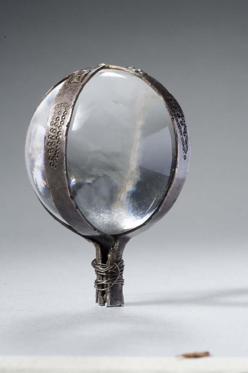 Bola (cristal de rocha) (ver também 270522) de Merovingian