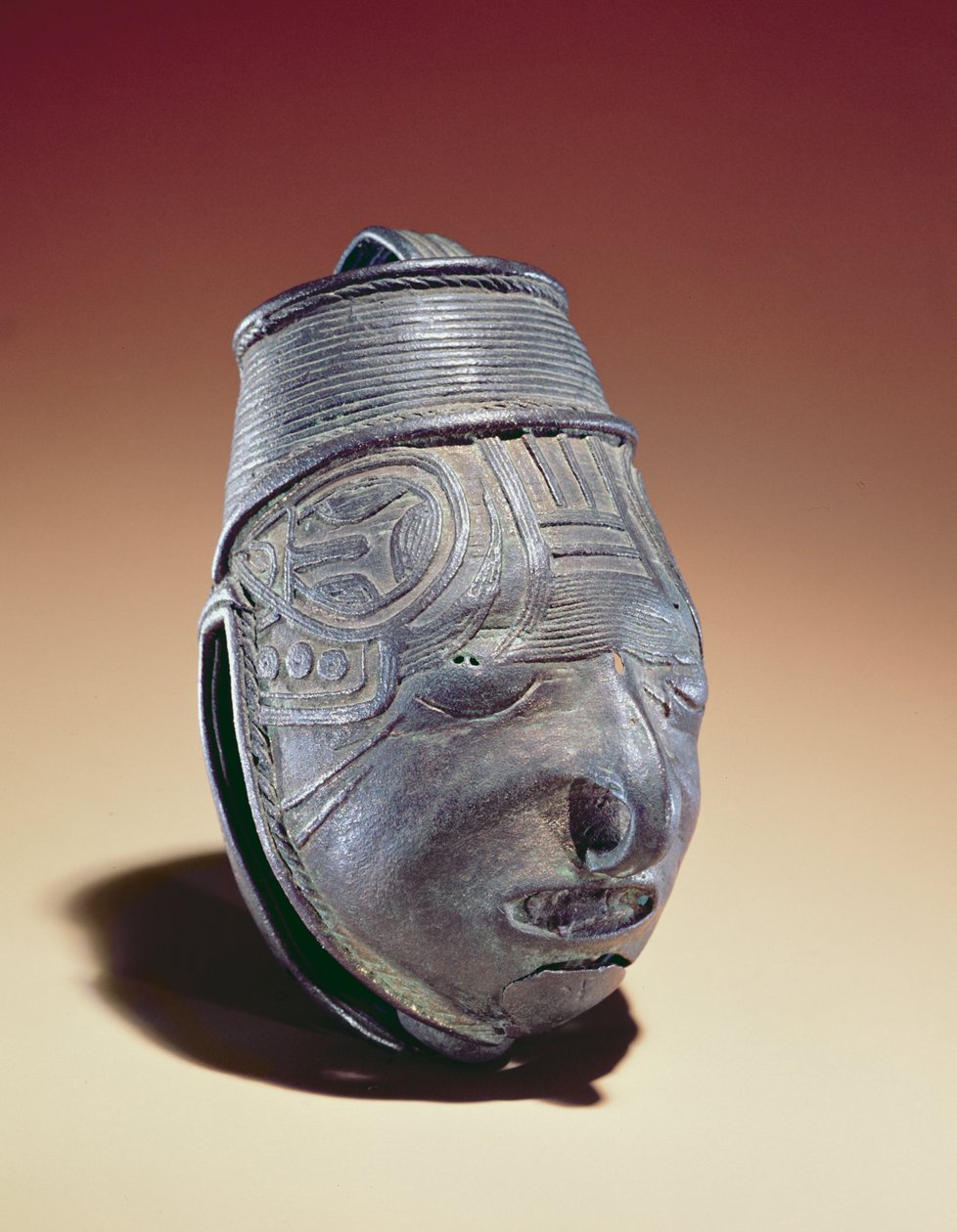 Sino da costa oeste do México, período pós-clássico tardio, c.1200-1550 dC (cobre) de Mesoamerican