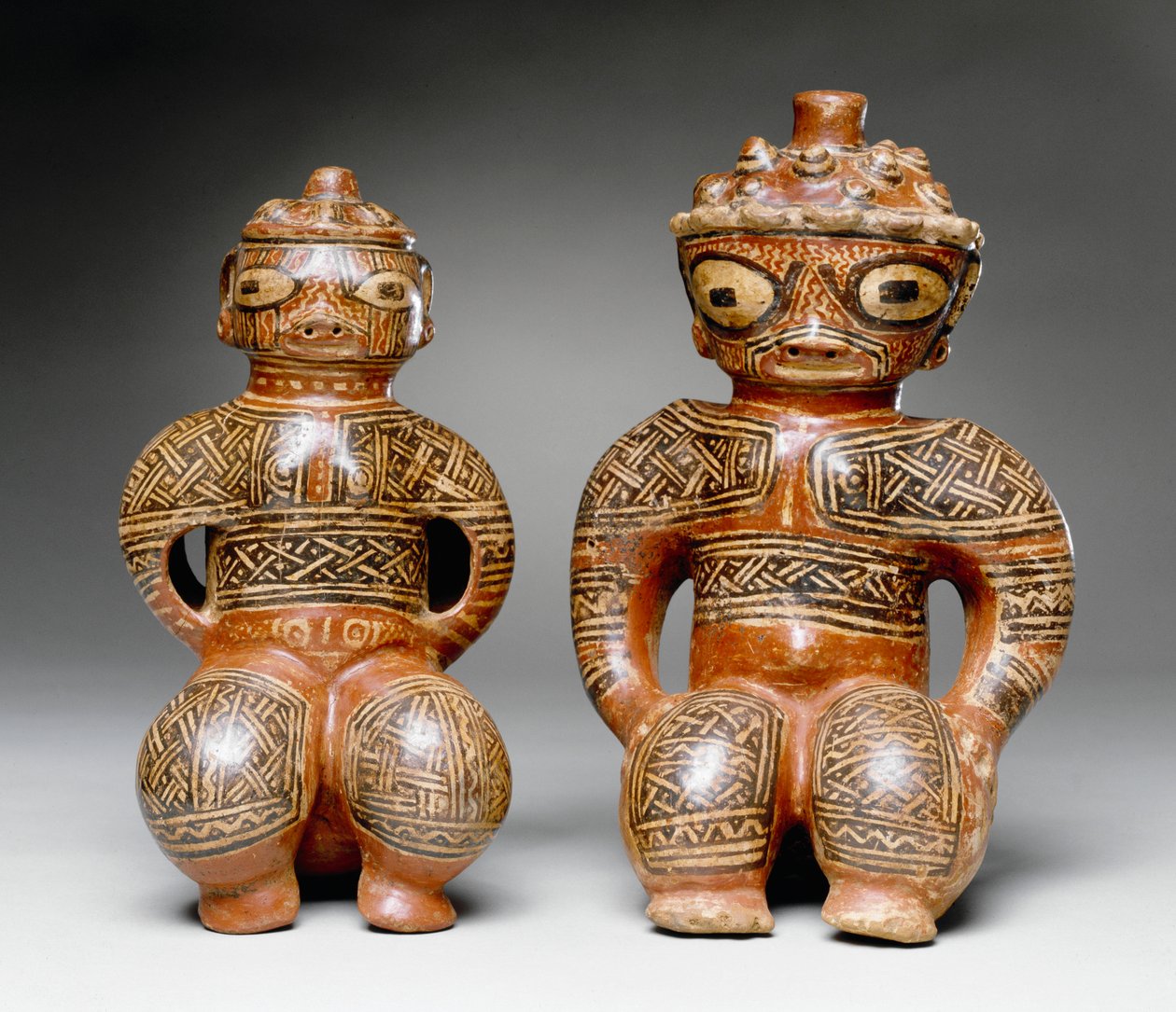 Duas figuras sentadas, Nosara, Nicoya, 800-1100 (cerâmica) de Mesoamerican