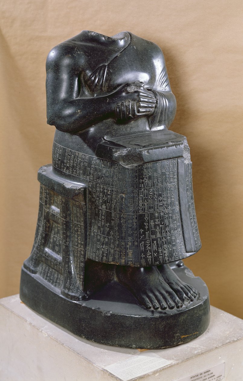 Estátua sem cabeça do Príncipe Gudea (2170-2130 aC) como arquiteto, de Telloh (antiga Gersu) 2100-2000 aC (diorito) de Mesopotamian