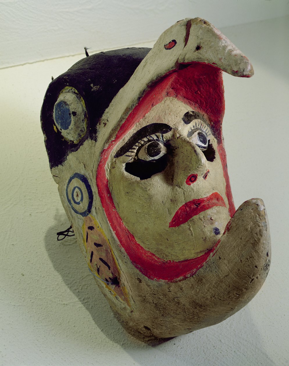 Máscara de guerreiro águia (madeira pintada) de Mexican School