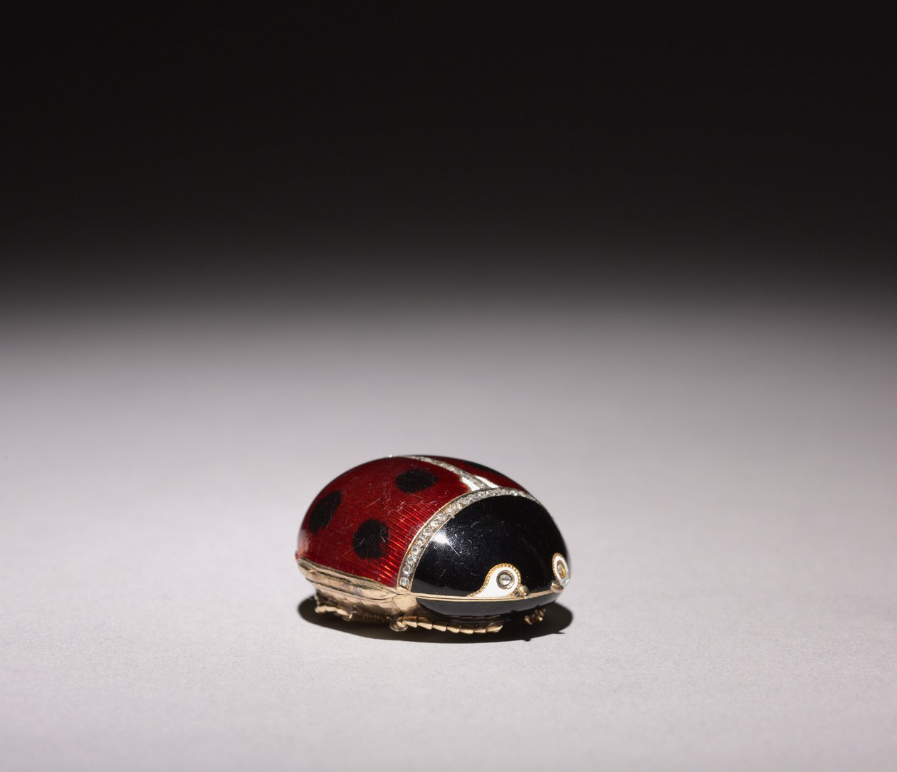 Ladybug Box, empresa de Peter Carl Fabergé de Michael Evlampievich Perkhin