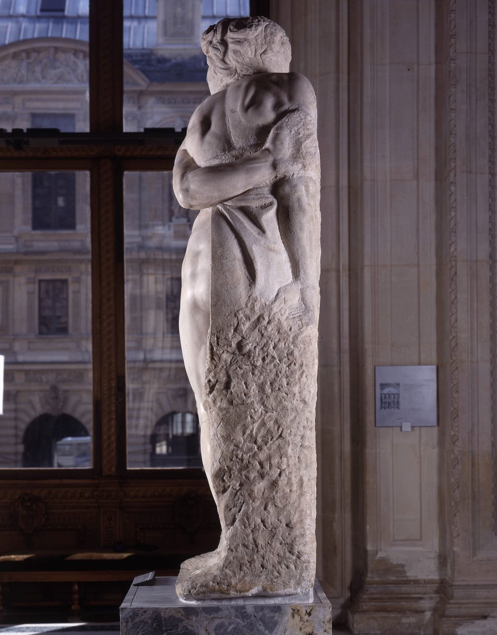 Cativo, conhecido como O Escravo Rebelde de Michelangelo Buonarroti