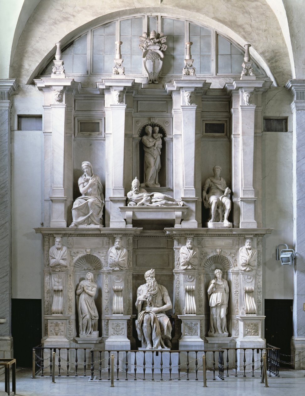 Túmulo do Papa Júlio II (1453-1513) (mármore) de Michelangelo Buonarroti