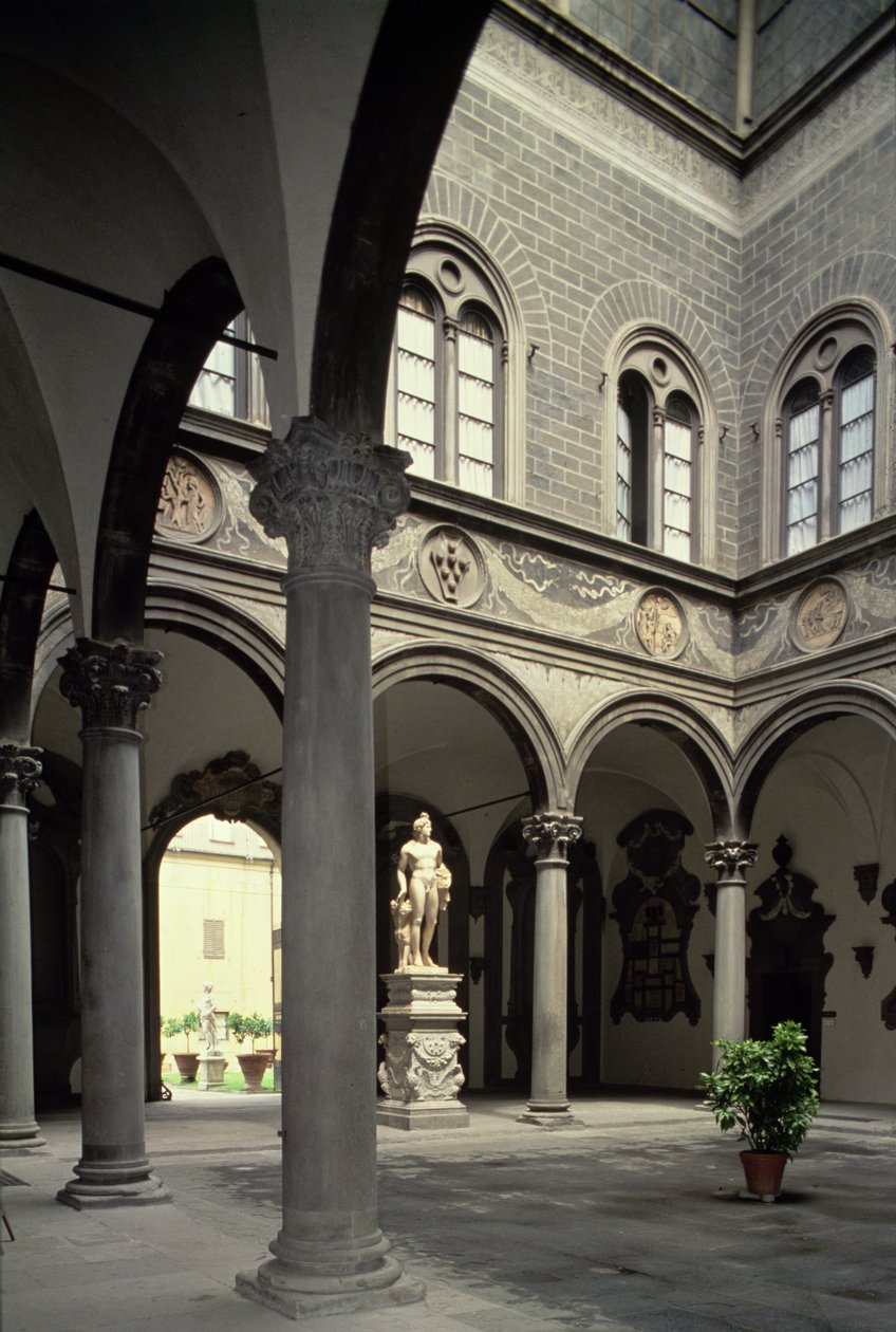 Pátio interior de Michelozzo di Bartolommeo