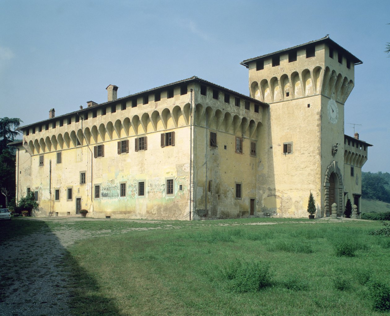 Villa Medicea Cafaggiolo, projetado para Cosimo, o Velho (1389-1464) (ver também 60455) de Michelozzo di Bartolommeo