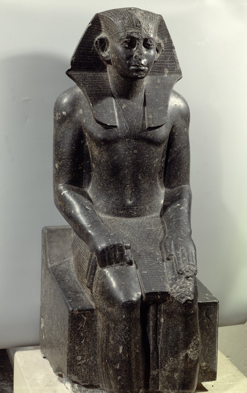 Estátua de Sesostris III (1887-49 aC) como um jovem (diorito) de Middle Kingdom Egyptian