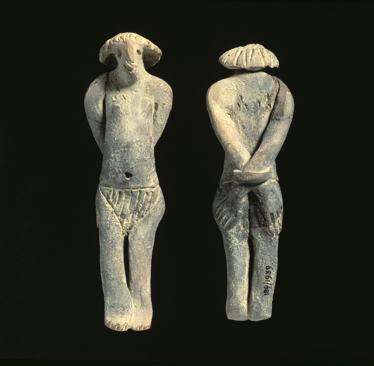 Estatueta de uma mulher atada e nua, dinastia 12-13, c.1862-1648 aC (terracota) de Middle Kingdom Egyptian