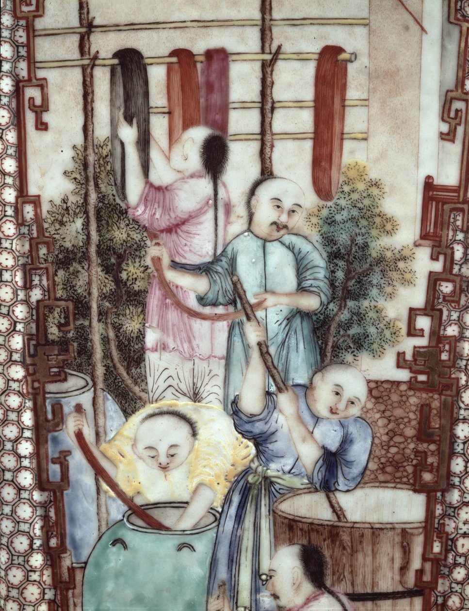 Detalhe de um vaso representando homens tingindo seda (cerâmica) de Ming Dynasty Chinese School