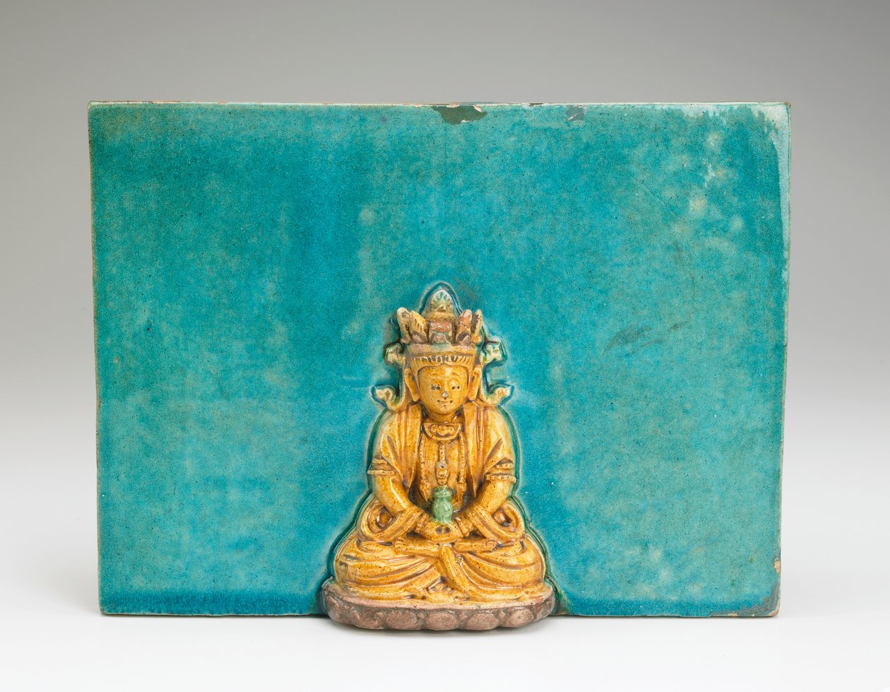 Telha com figura do Buda Amitabha (cerâmica) de Ming Dynasty Chinese School