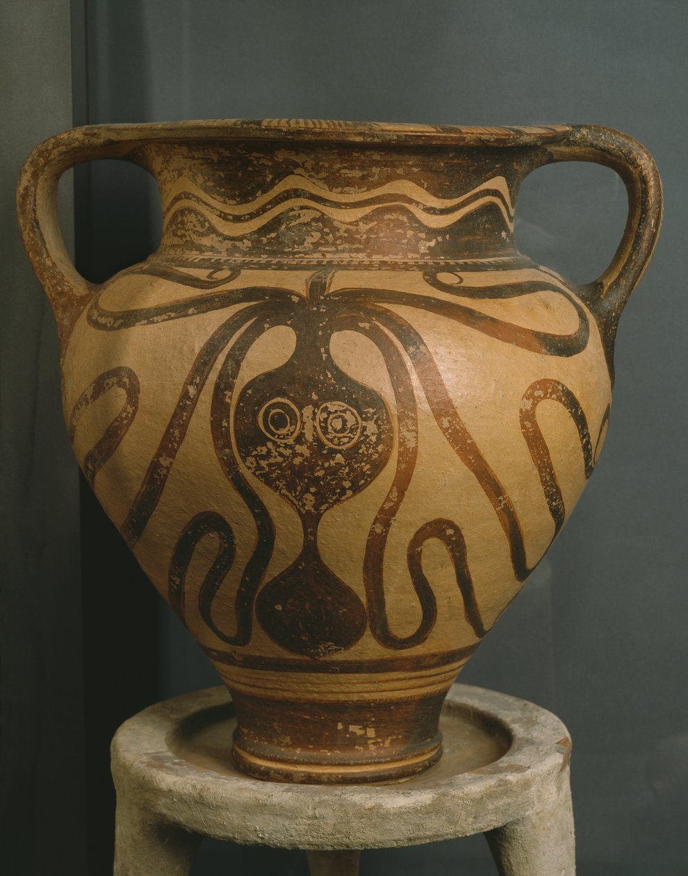 Krater com design de polvo, de Ligortynos, Messara, Creta, período minóico tardio III A - III B, c.1400-1200 aC (louça de barro pintada) de Minoan