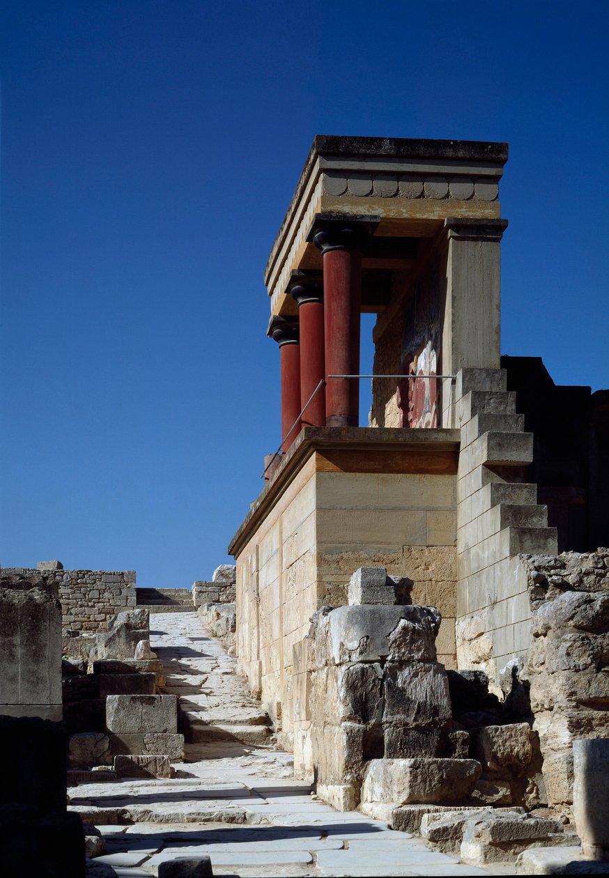 Arte Minoana: vista da entrada norte do palácio do rei Minos em Cnossos (Knossos). 1600-1400 AC. Creta de Minoan