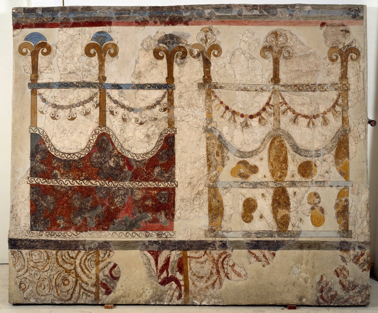 A civilização minóica: representação de dois portais (Ikria). Fresco da bacia lustral do edifício Xeste 3 de Akrotiri (Thera), Santorini de Minoan