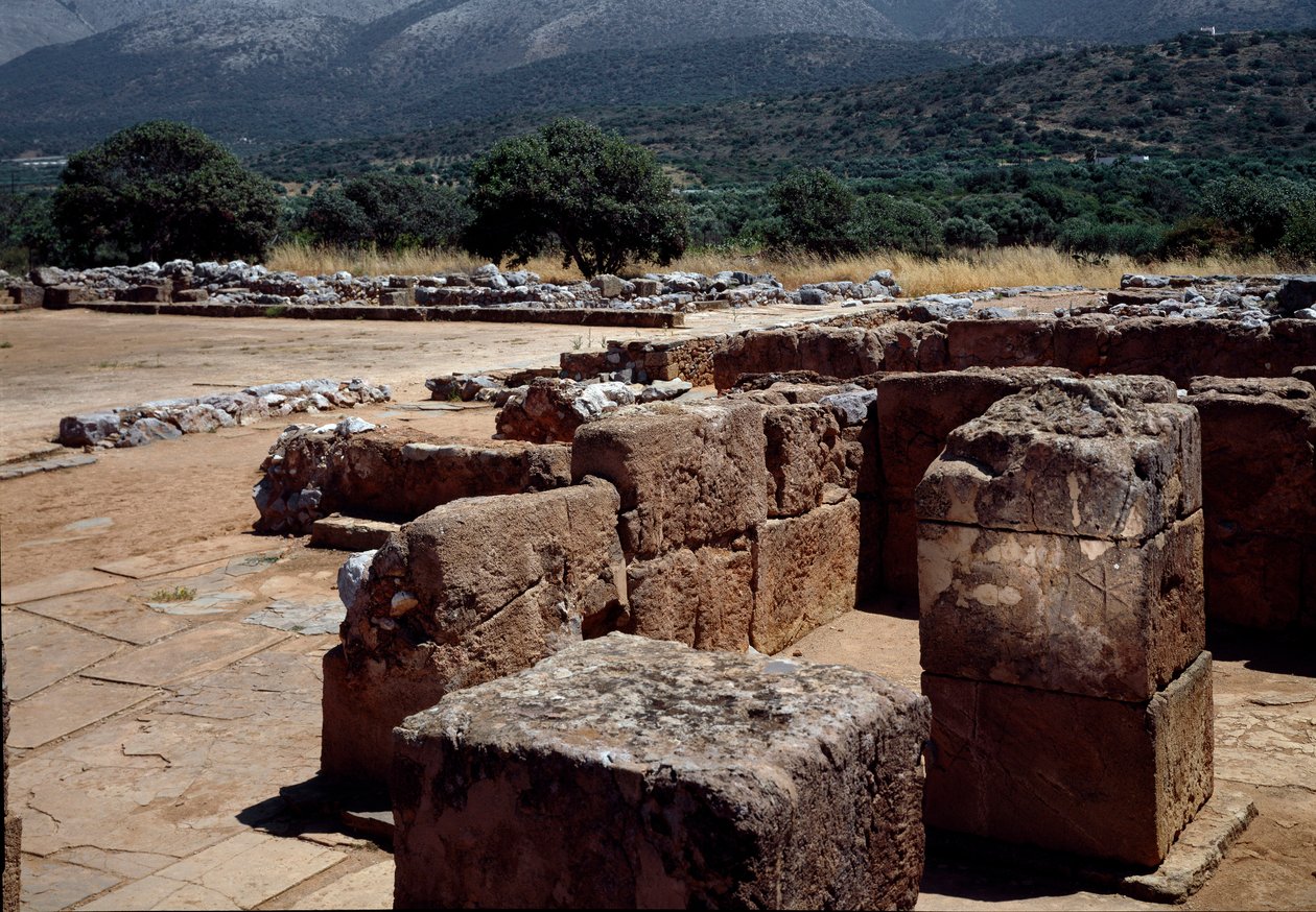 Civilização Minoana: vista das ruínas do Palácio de Malia (ou Mallia) por volta do ano 2000 a.C. de Minoan