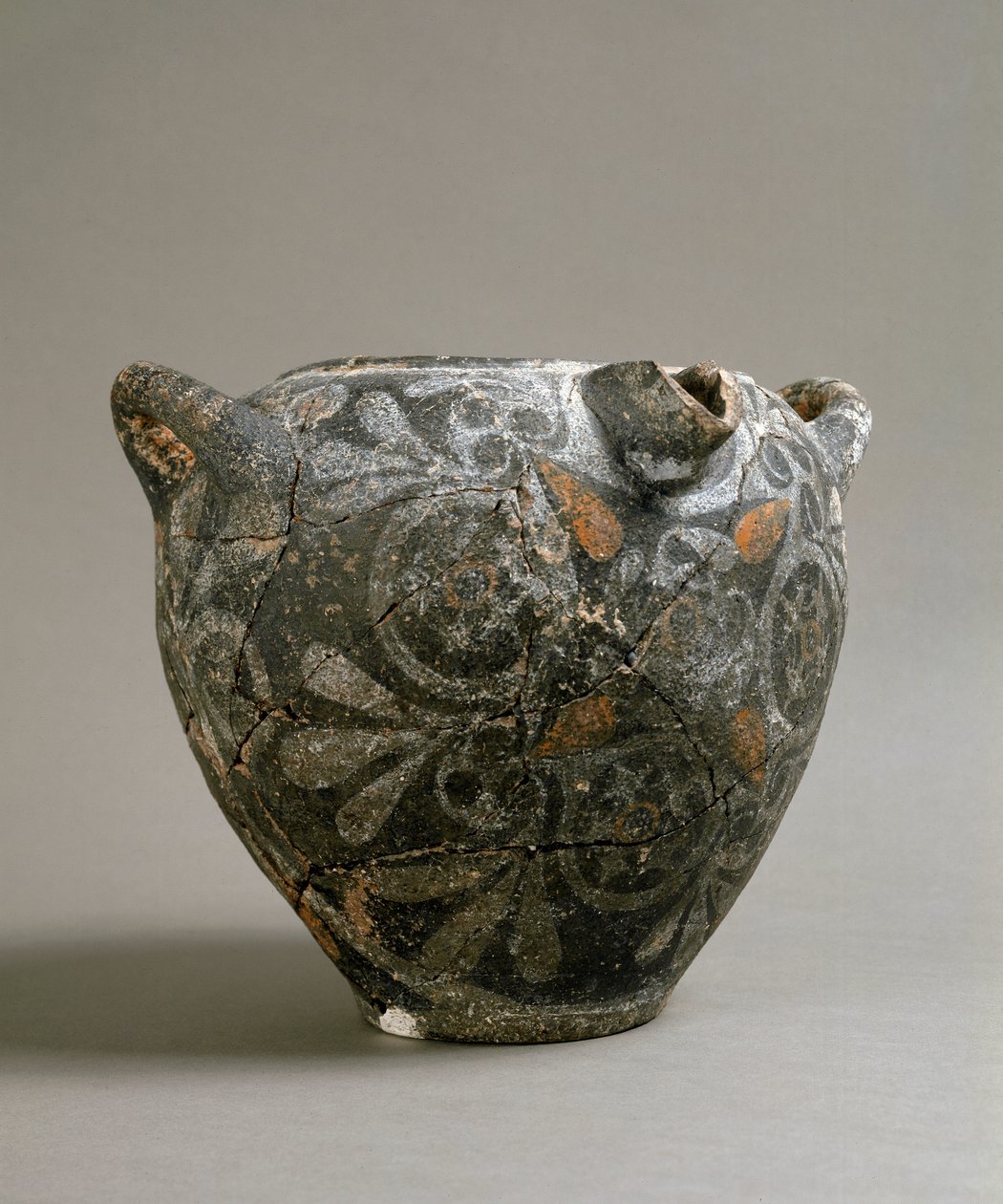 Arte grega: frasco de cerâmica no estilo de Camares. De Cnossos. 1900-1700 AC. Heraklion, Museu Arqueológico de Minoan