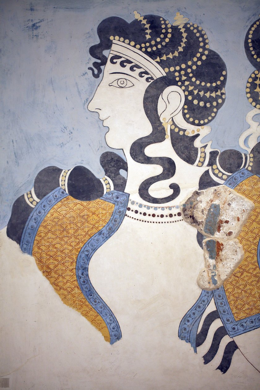 Arte minóica. Detalhes do afresco "Senhoras de azul". Composição de uma figura feminina ricamente vestida e luxuriosamente desbotada, representada contra um chão azul. Apesar da sua condição fragmentária esta pintura de parede transmite o significado de op de Minoan