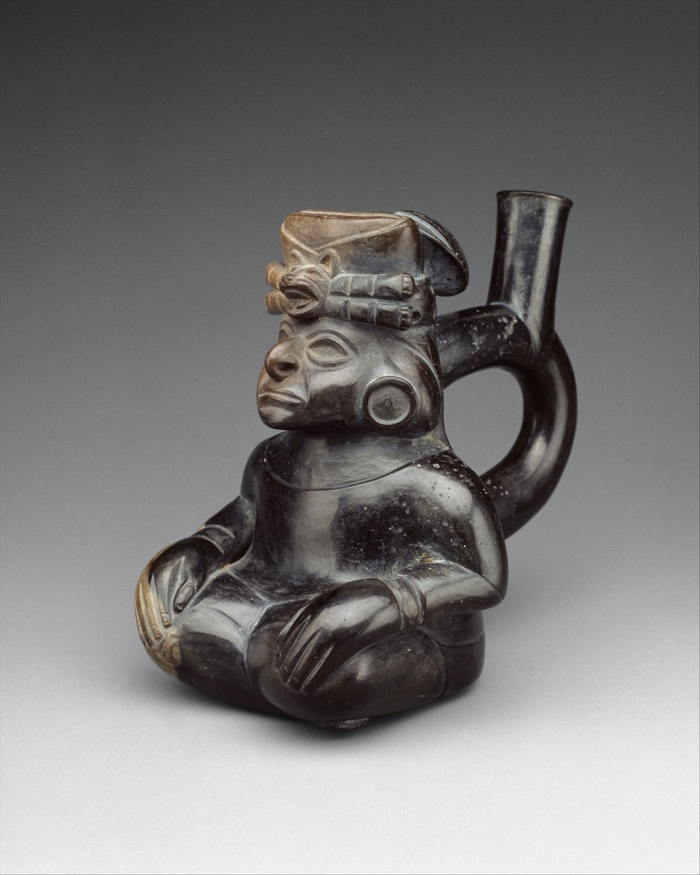 Garrafa de figura sentada, séc. II-XVII (cerâmica) de Moche Moche