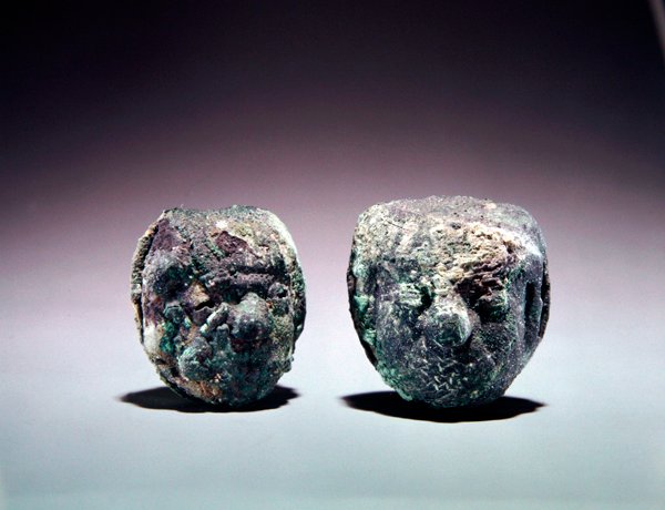 Sinos do Peru (cobre) de Mochica Culture Mochica Culture