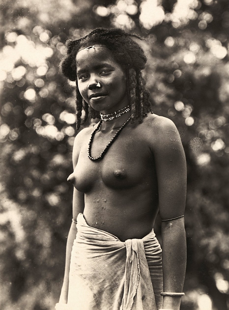 Construindo um Império na era fascista: Cunama girl, 09051936 de Modestino Baldinetti