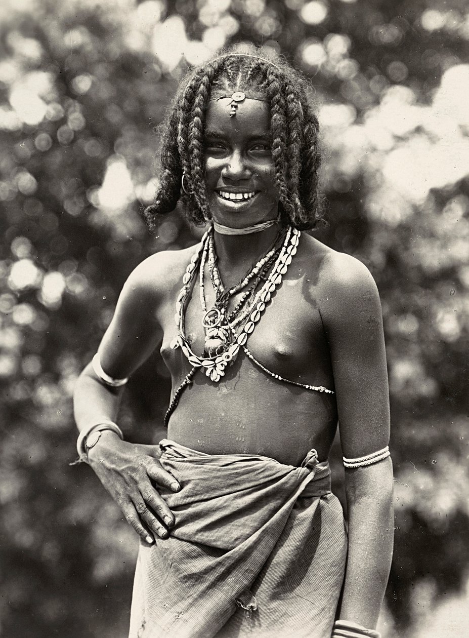 Construindo um Império na era fascista: Cunama girl, 09051936 de Modestino Baldinetti