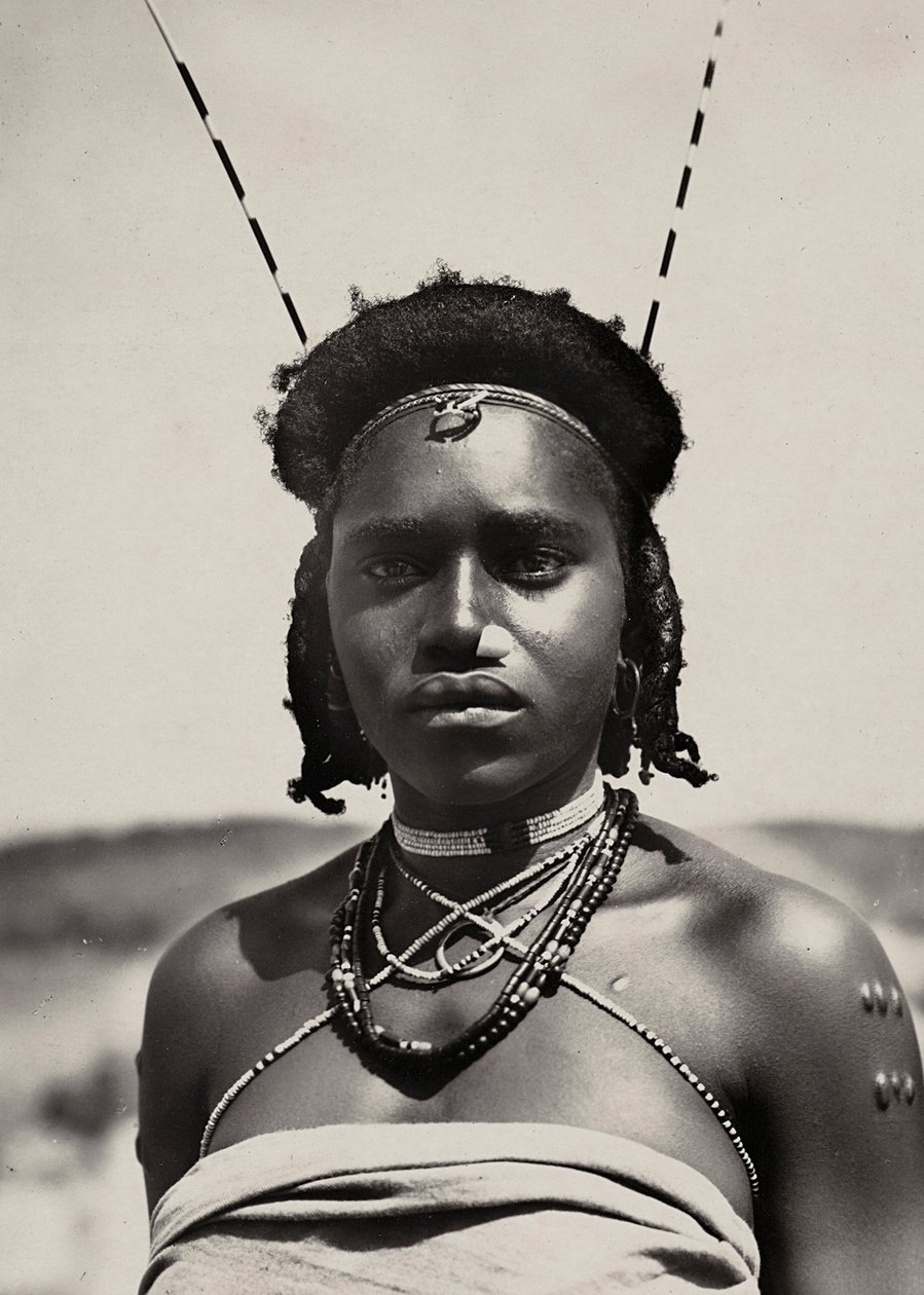 Construindo um Império na Era Fascista: uma menina Cunama, 09/05/1936 (foto a p/b) de Modestino Baldinetti