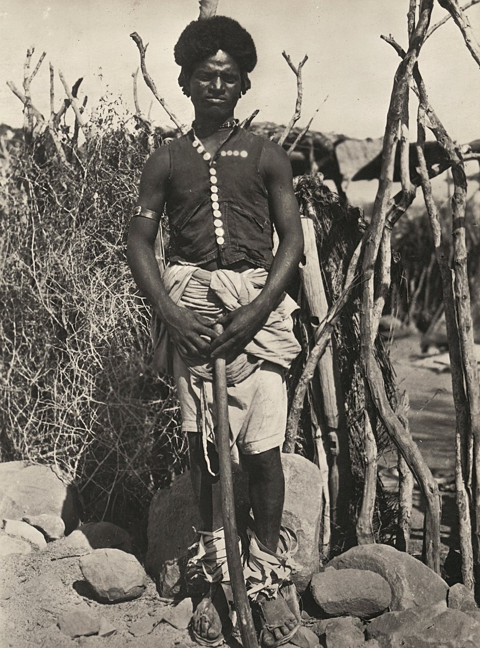 Construir um Império na Era Fascista: um homem Cunama, 09/05/1936 (foto a p/b) de Modestino Baldinetti