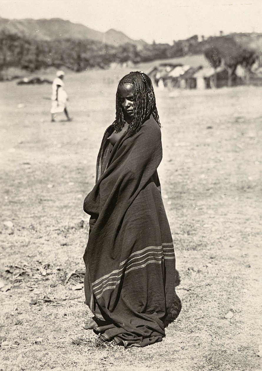 Construir um Império na Era Fascista: uma mulher Habab, 09/05/1936 (foto a p/b) de Modestino Baldinetti