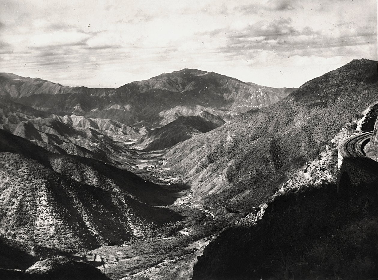Construindo um Império na era fascista: o vale do Dorfu, 09/05/1936 (foto a p/b) de Modestino Baldinetti