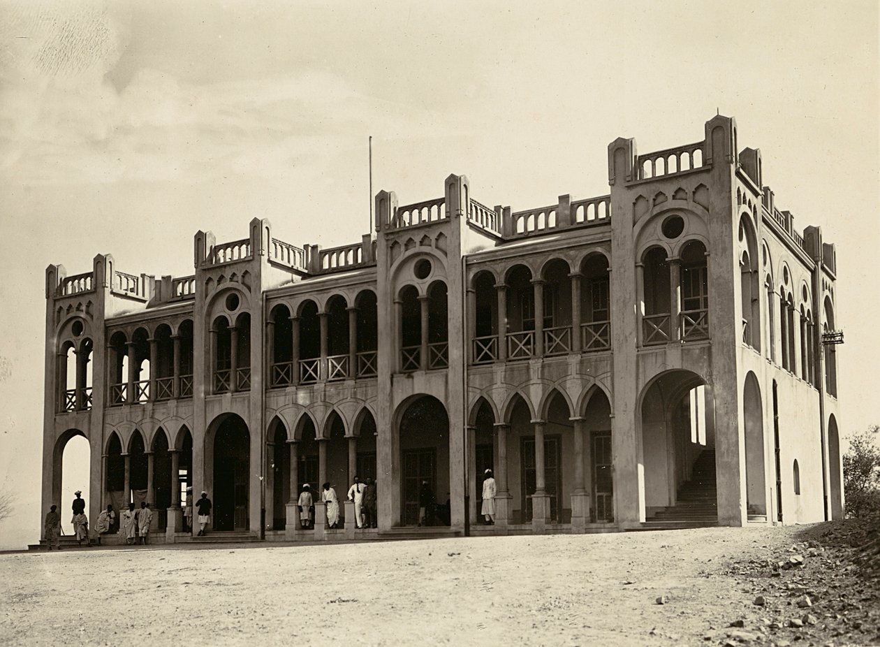 Construir um Império na Era Fascista: a Delegacia de Polícia de Agordat, 09/05/1936 (foto a p/b) de Modestino Baldinetti