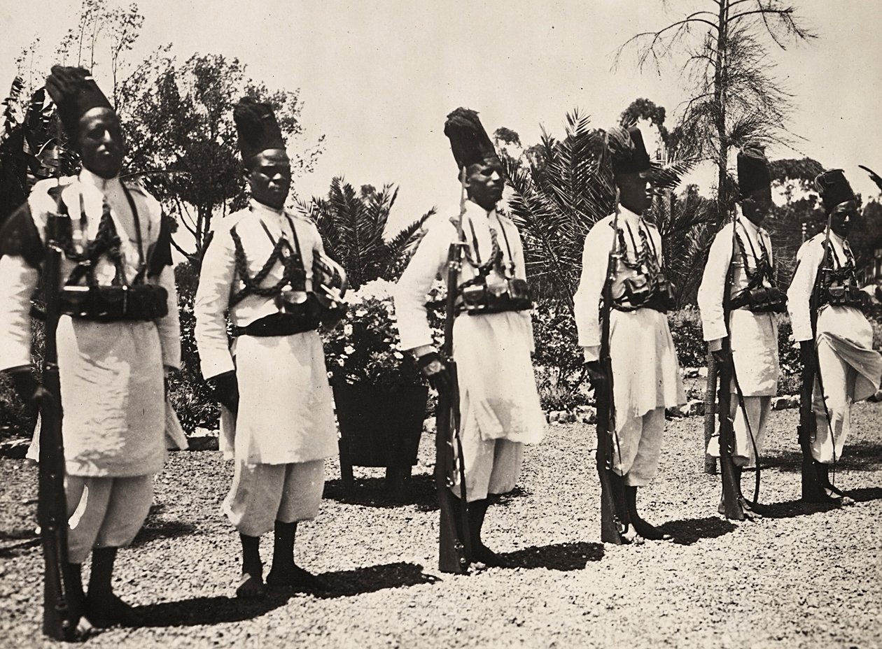 Construir um império na era fascista: os fiéis, 09/05/1936 (foto a p/b) de Modestino Baldinetti