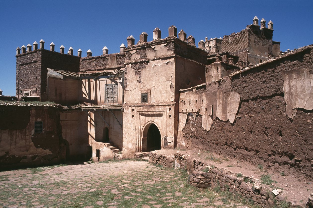 Vista exterior do Kasbah de Thamiel glaoui de Moroccan School