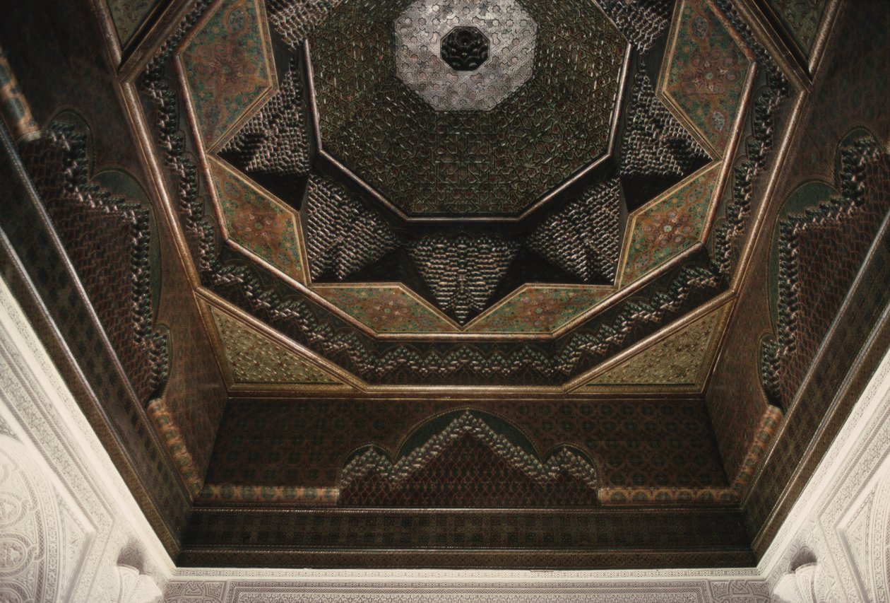 Kasbah de Thamiel glaoui, detalhe do teto (cerâmica) de Moroccan School
