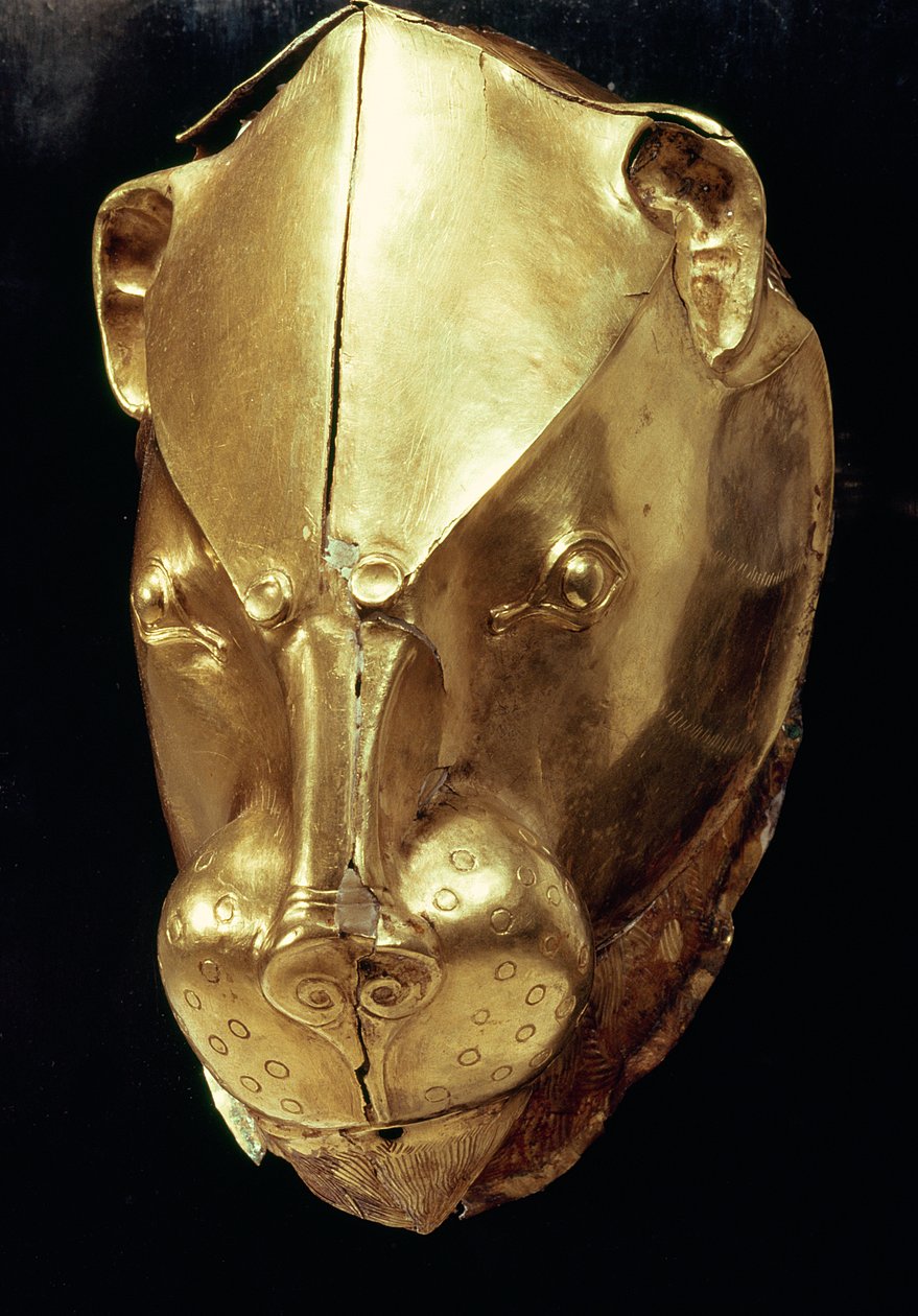 Lion rhyton head, do Grave IV, Grave Circle A, Micenas (ouro) (ver também 179999) de Mycenaean