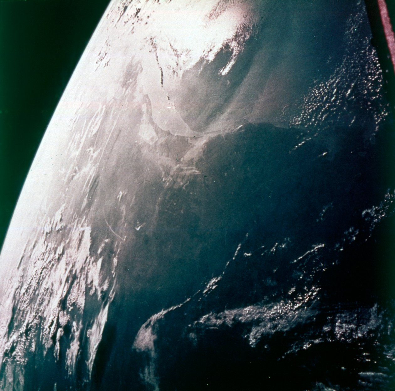 Terra vista do espaço - a costa do Golfo, Houston e Galveston Bay, EUA, década de 1980. de NASA Images