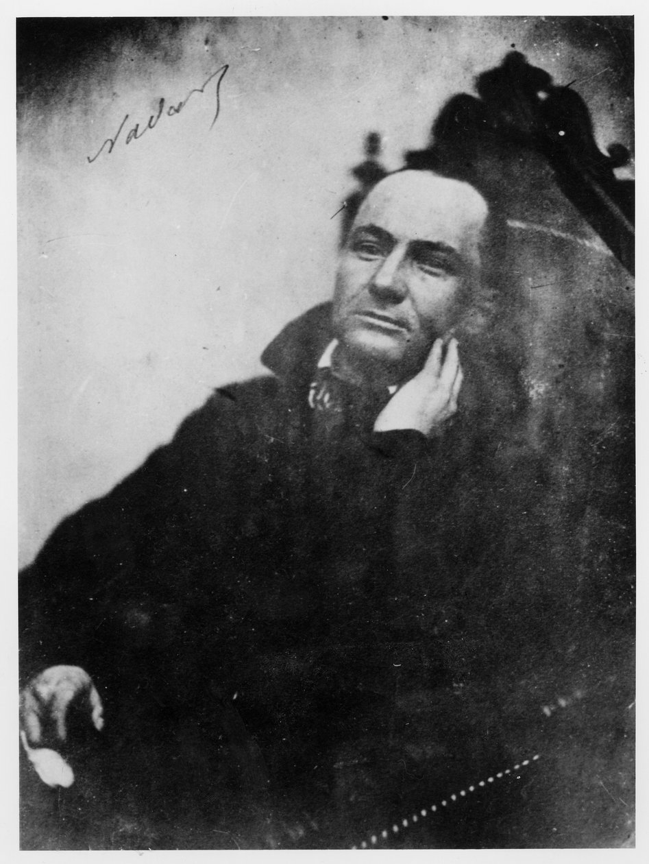 Charles Baudelaire (1821-1867) sentado em uma poltrona de Louis XIII, 1855 de Nadar