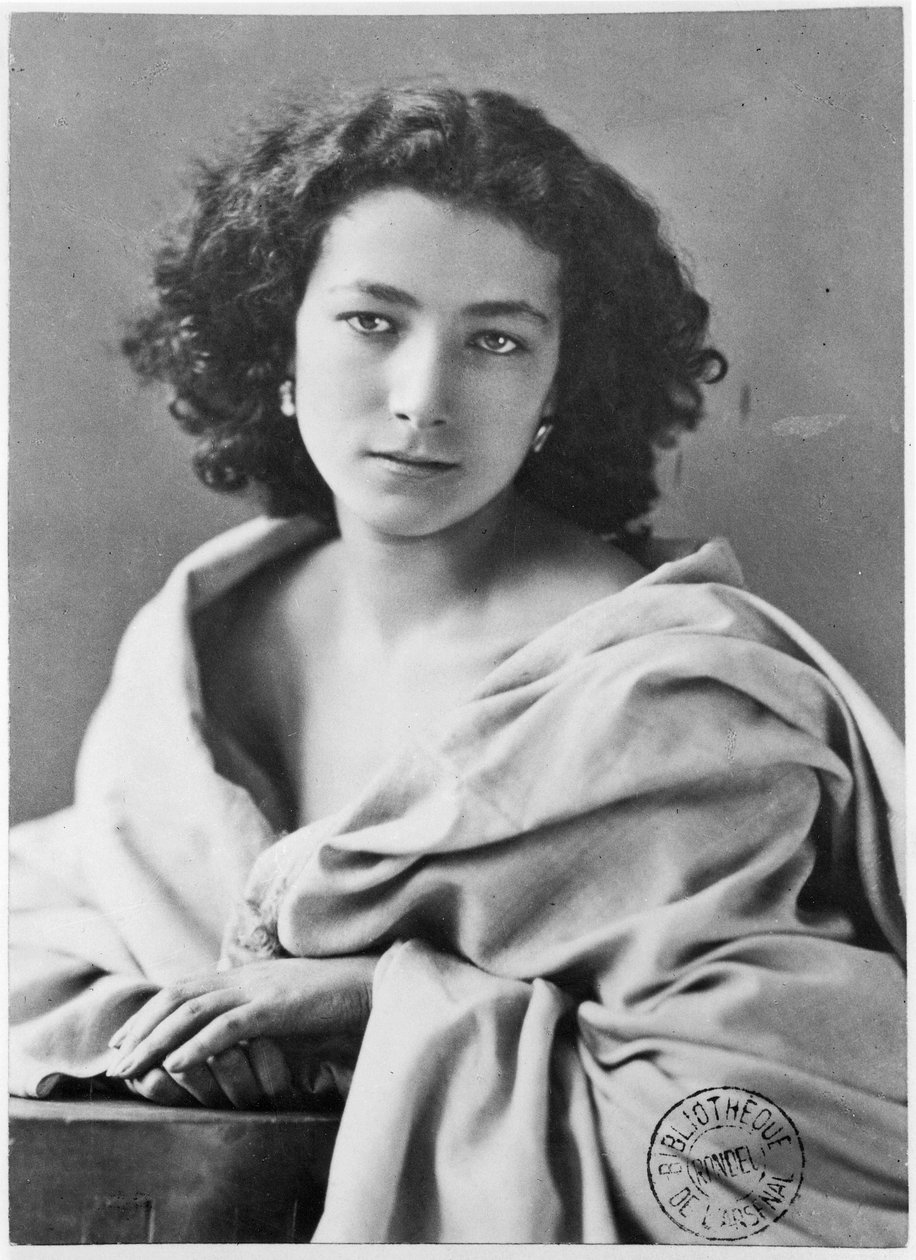 Sarah Bernhardt (1844-1923) em traje, c.1860 de Nadar