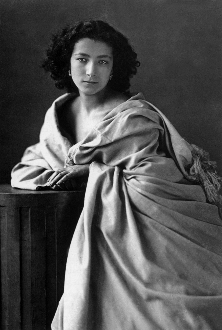 A atriz francesa Sarah Bernhardt (1844-1923), foto de Nadar (1820-1910) de Nadar