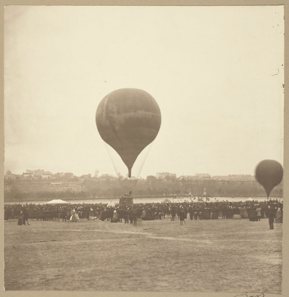 O Gigante, Champ de Mars de Nadar