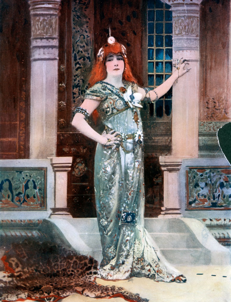 Sarah Bernhardt como Isolde, c1902. de Nadar