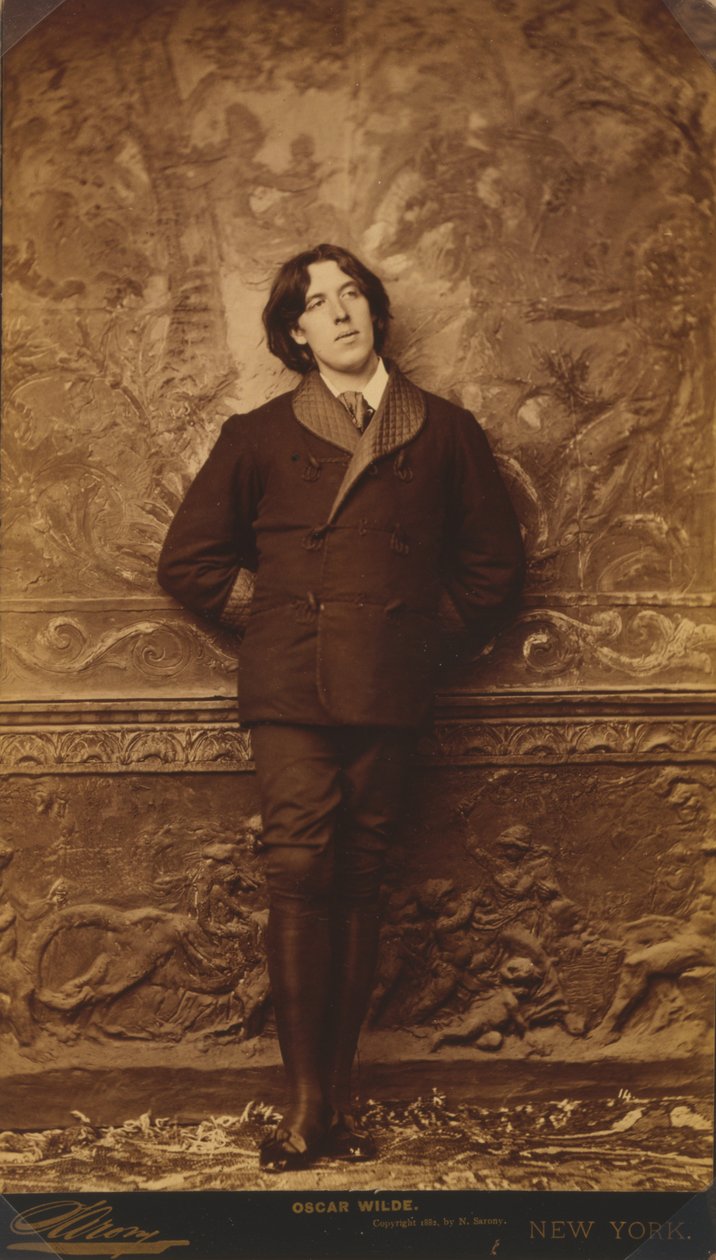 Oscar Wilde, c.1882 (impressão em álbum) de Napoleon Sarony