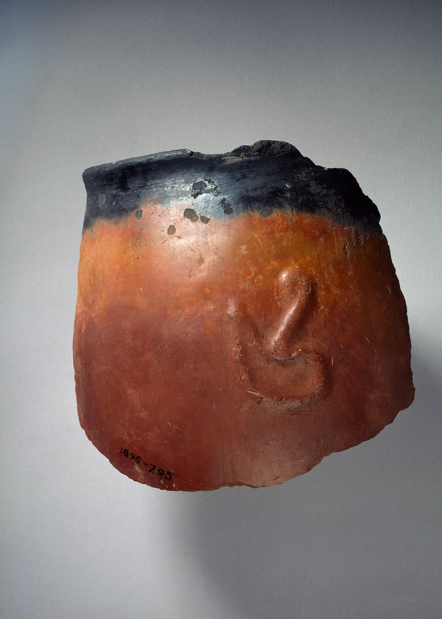 Estilhaço de pote mostrando a coroa do Baixo Egito em relevo, Predynastic (cerâmica) de Naqada I Period Egyptian