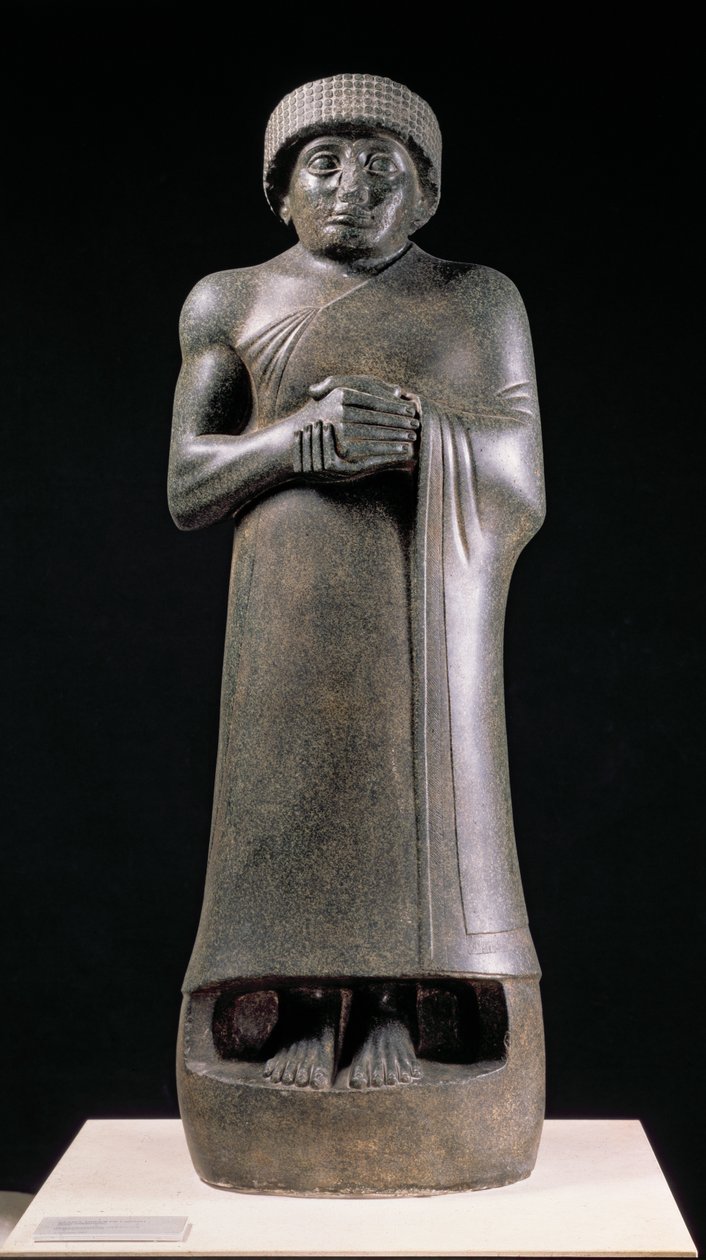 Estátua de um rei com as mãos entrelaçadas, possivelmente Gudea, Príncipe de Lagash, de Telloh (antiga Girsu) c.2130 aC (diorito) de Neo Sumerian Neo Sumerian