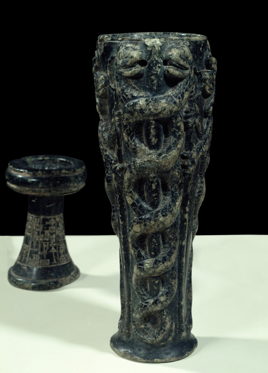 O vaso de libação de Gudea para Ningishzidda. Arte da Mesopotâmia. Período Neo-Sumeriano (ca. 2150-2000 a.C.) Esteatita. De Tello. Altura: 0,23m Musee Du Louvre. de Neo Sumerian Neo Sumerian