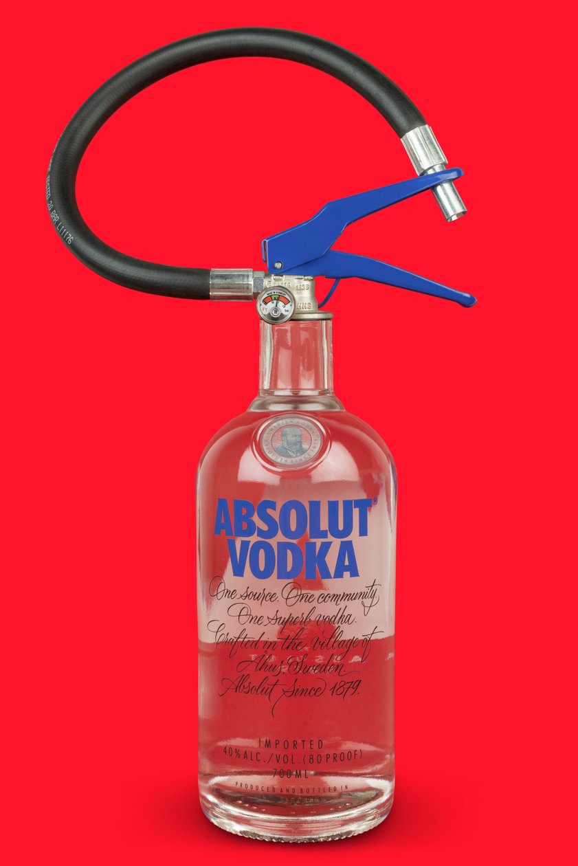 Addictions (Edição Vodka), 2020 (foto) de Niccolò Fioriti