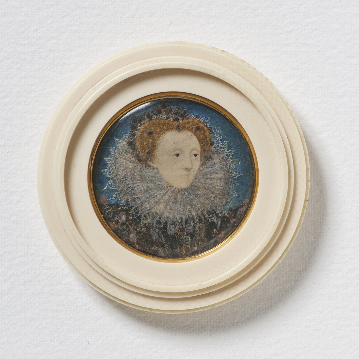 Elizabeth I, Rainha da Inglaterra, c.1586-87 (w - c em pergaminho) de Nicholas Hilliard
