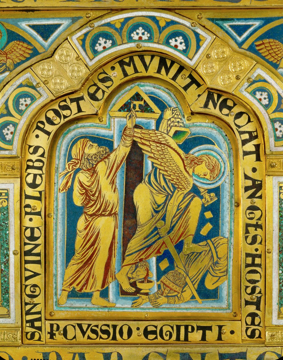 Décima praga do Egito: os israelitas pintam as ombreiras das portas com o sangue do cordeiro da Páscoa ... (esmalte sobre cobre dourado) de Nicholas of Verdun