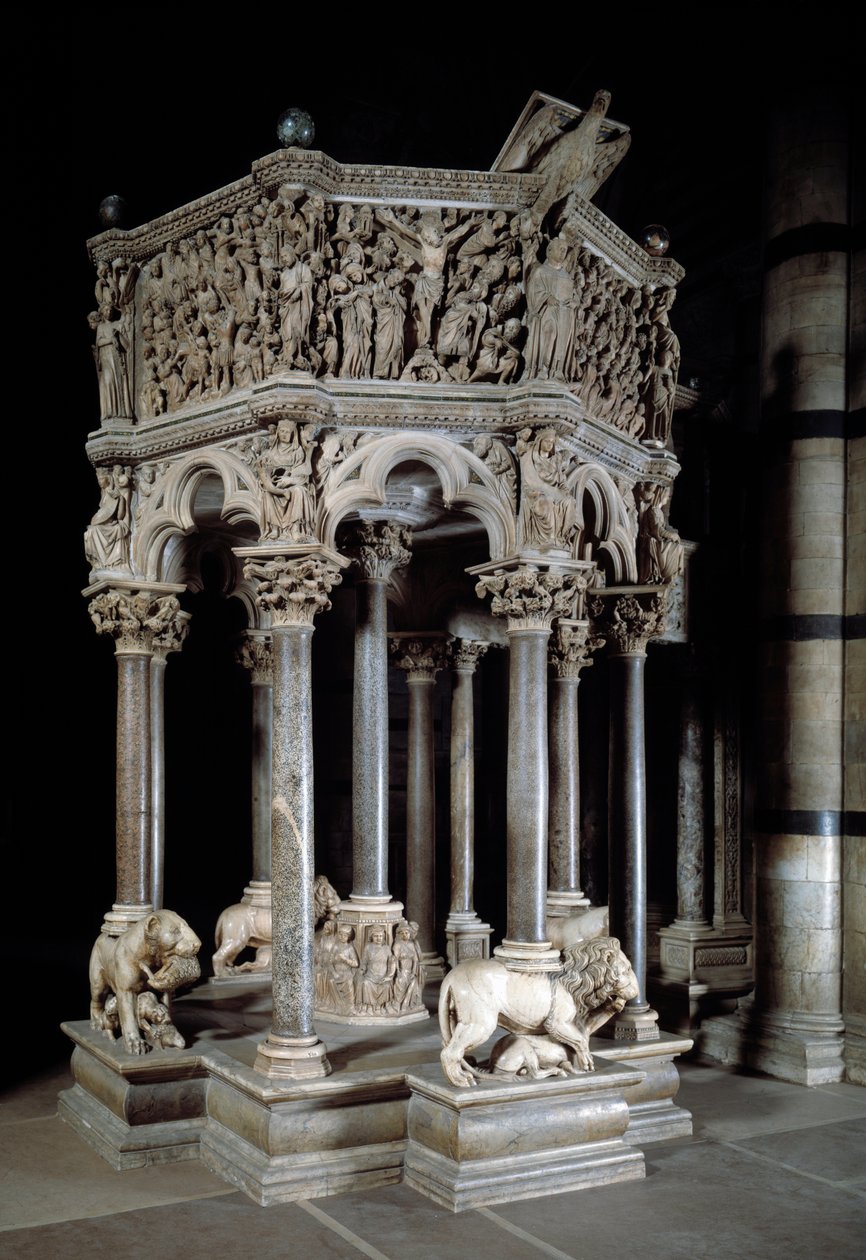 Arte Gótica: púlpito de mármore de Nicola Pisano