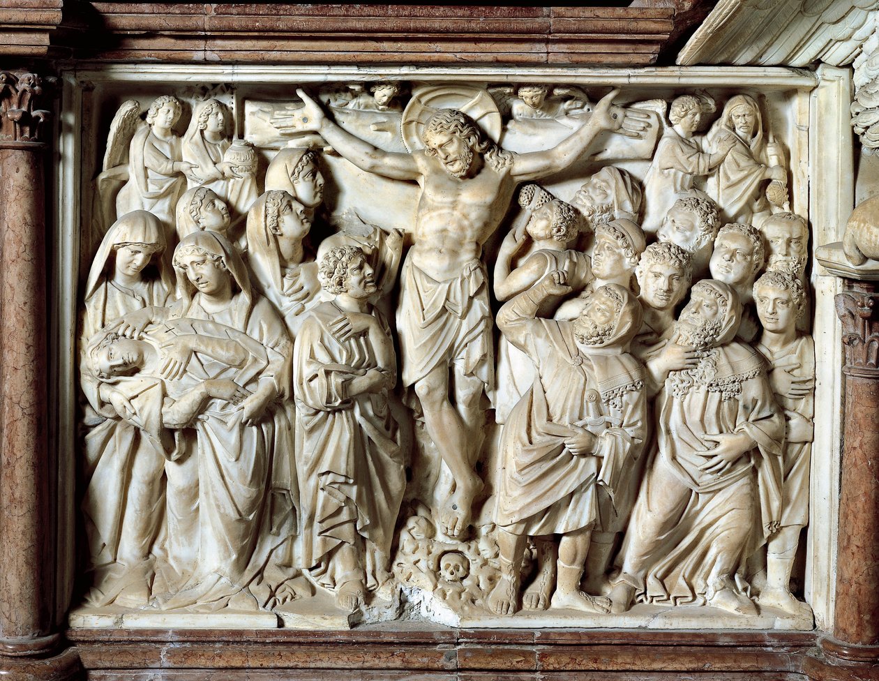 Itália, Toscana, Pisa, Piazza dei Miracoli, catedral, púlpito de mármore, painel com Crucifixo de Giovanni Pisano de Nicola Pisano