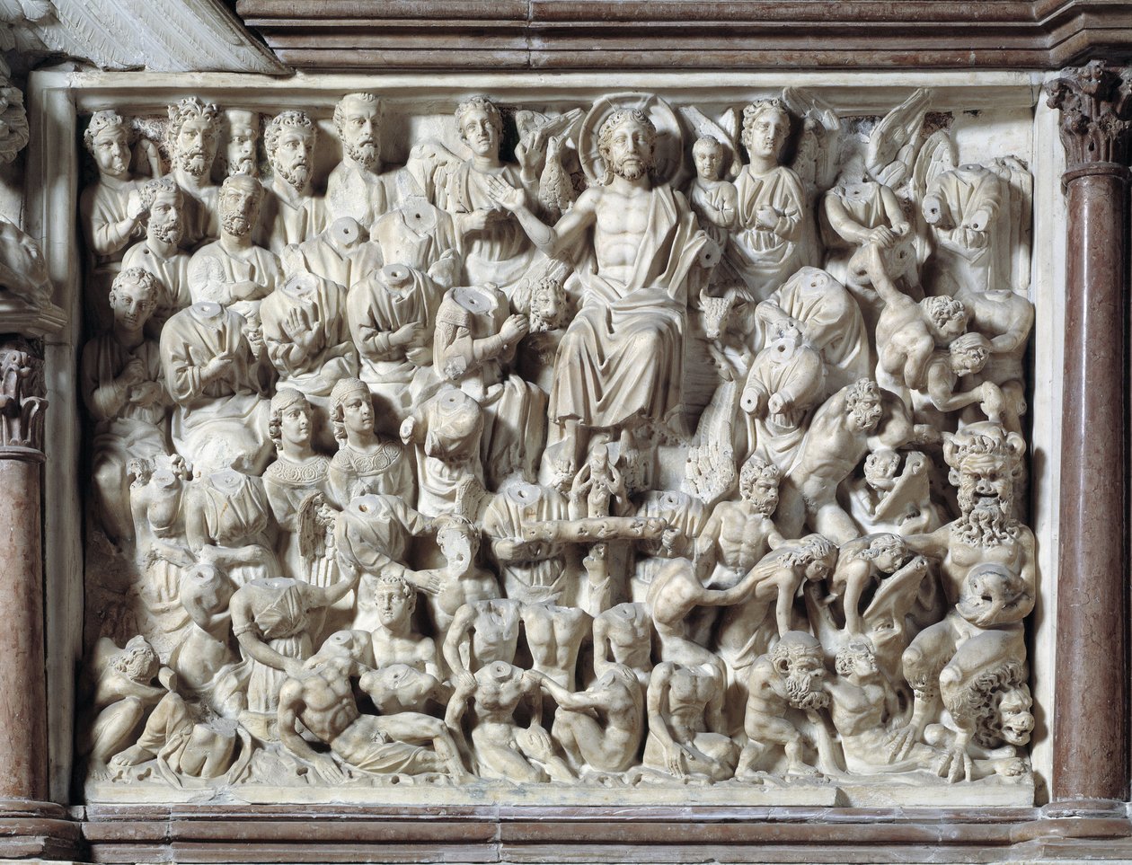A Cadeira de Juízo Final (Last Judgment) feita por Nicola Pisano (1215/20-1278/84) (Púlpito de mármore) 1260 Baptistere Saint John of Pisa (Battistero san Giovanni di Pisa), Itália de Nicola Pisano